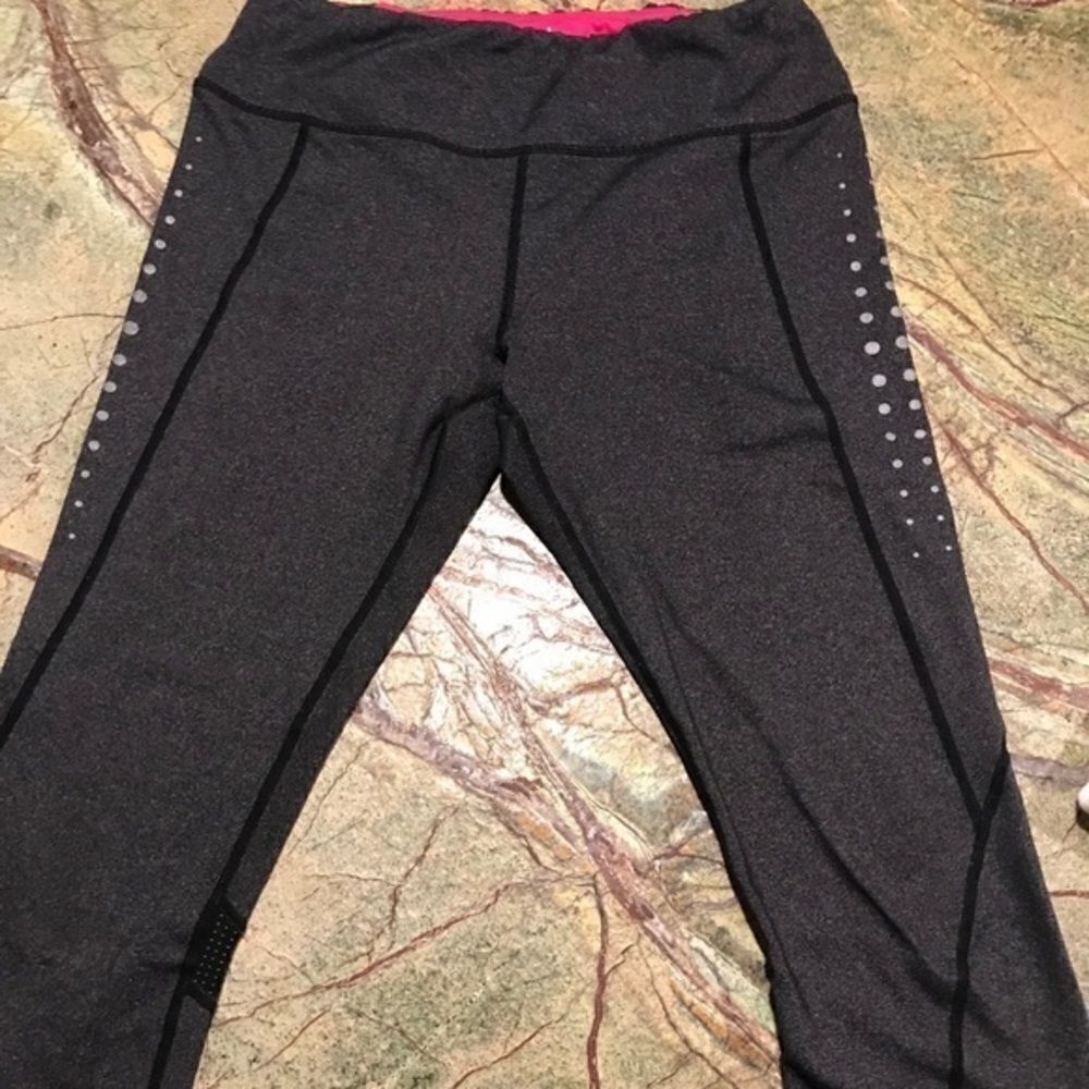 Grey & pink Leggings